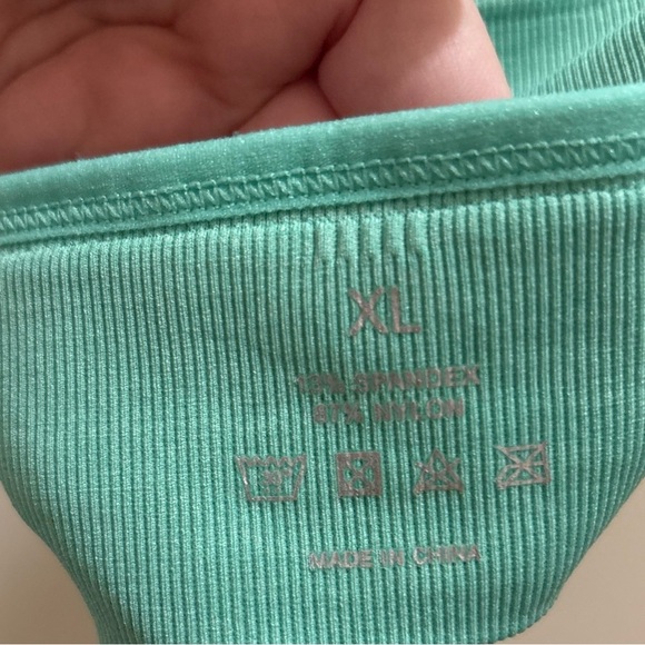 NVGTN Women's Mint Green  Eclipse Seamless Sports Bra Size XL No Padding - Picture 4 of 4